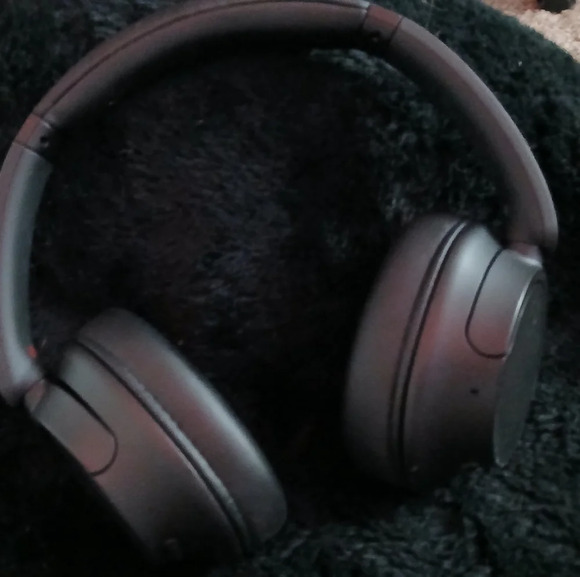 Sony headphones - Picture 2 of 7